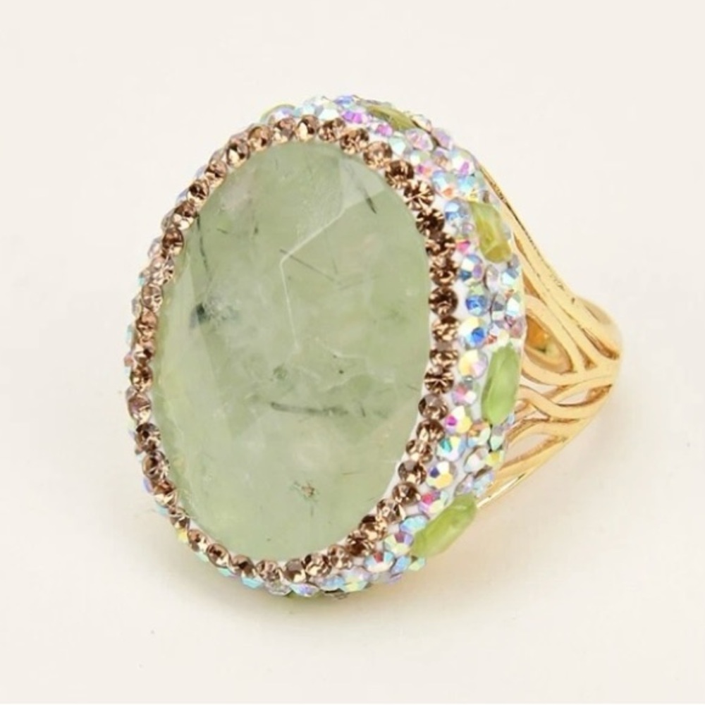 Elegant Gold and Oval Green Prehnite Gemstone Ring